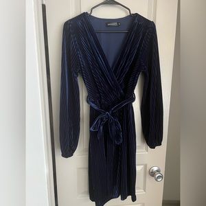 MEROKEETY Womens Long Sleeve Wrap Velvet Mini Dress, size medium, dark blue